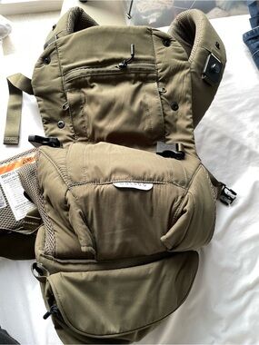 Colugo Olive Green